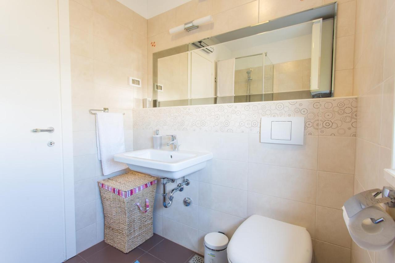 Arijana Apartman Free Private Garage Сплит Екстериор снимка