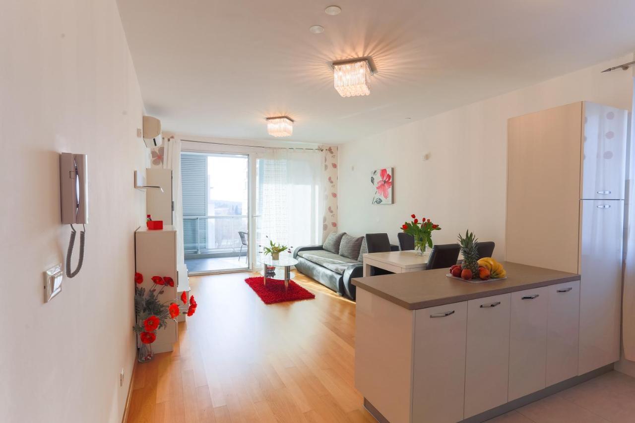 Arijana Apartman Free Private Garage Сплит Екстериор снимка