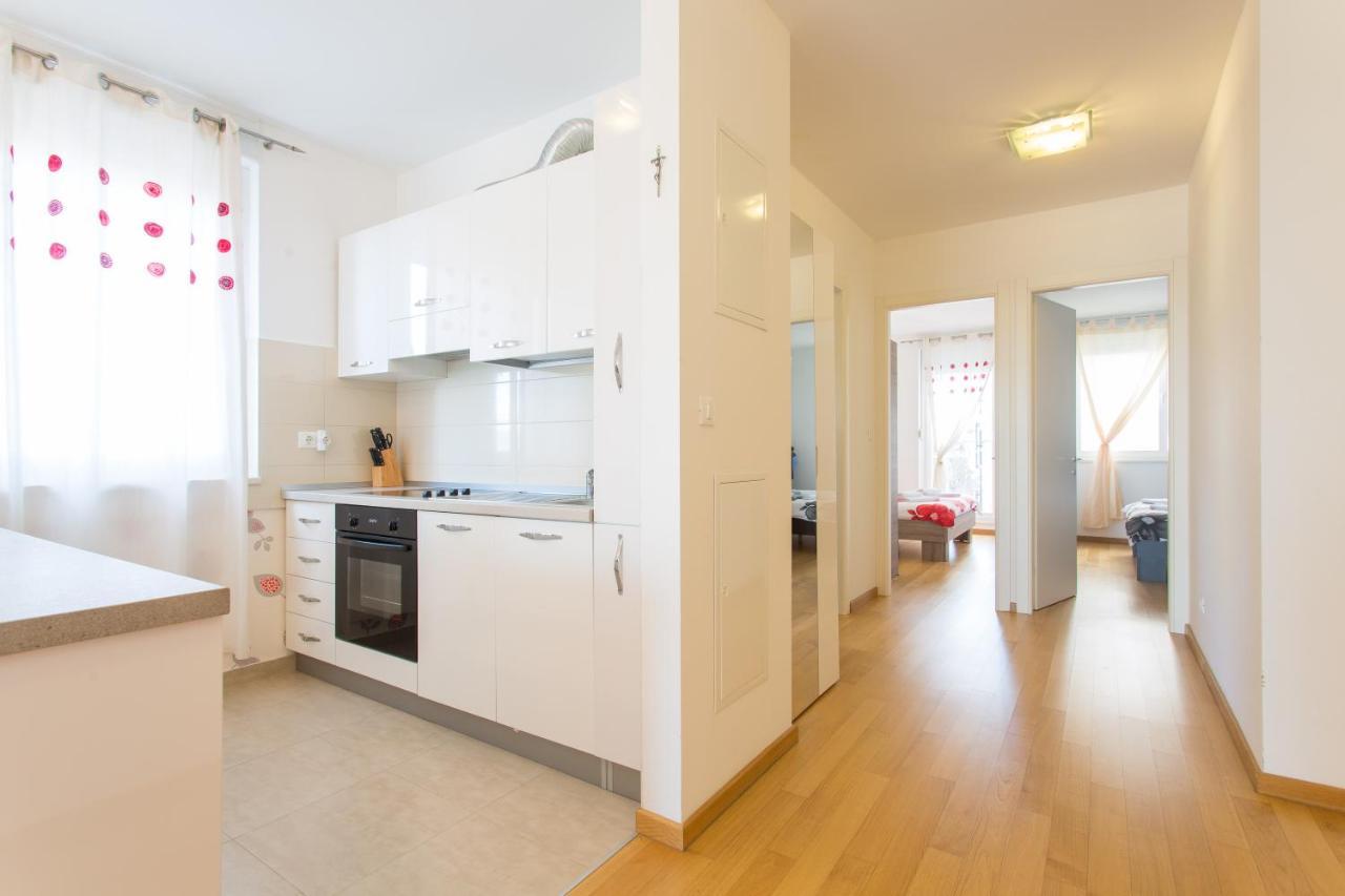 Arijana Apartman Free Private Garage Сплит Екстериор снимка